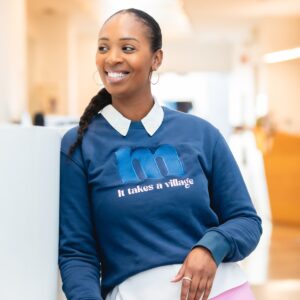 Crewneck épais – “It takes a village”